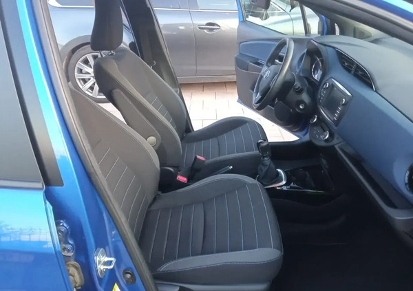 Toyota Yaris cena 56650 przebieg: 80000, rok produkcji 2018 z Piaski małe 106